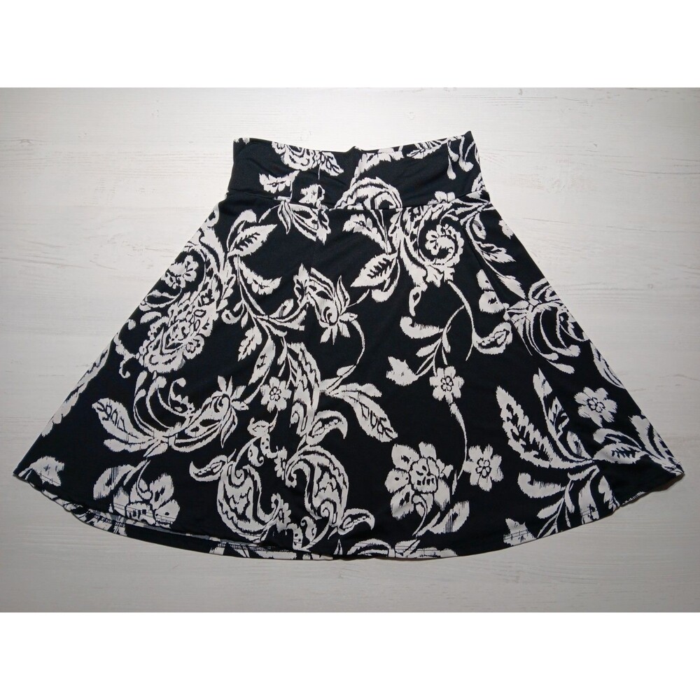 Thyme & Honey Black White Floral Skirt Size M Medium Made in the USA